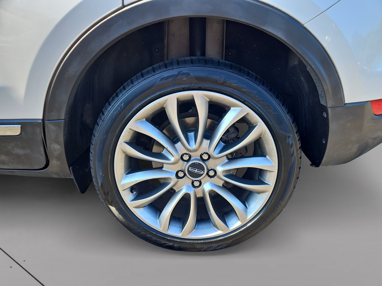 Used 2017 Lincoln MKC Reserve FWD image 15