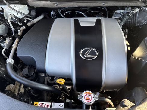 Used 2021 Lexus RX 350L FWD w/ Premium Package image 31