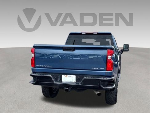 Used 2025 Chevrolet Silverado 2500 Custom w/ Custom Value Package AWD/4WD image 17