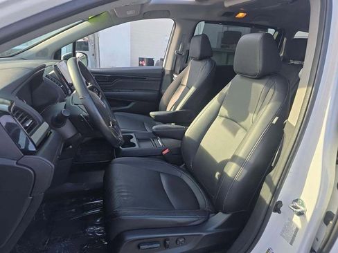 Used 2023 Honda Odyssey Touring image 6