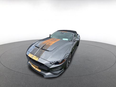 Used 2022 Ford Mustang GT Premium w/ GT Performance Package RWD image 3