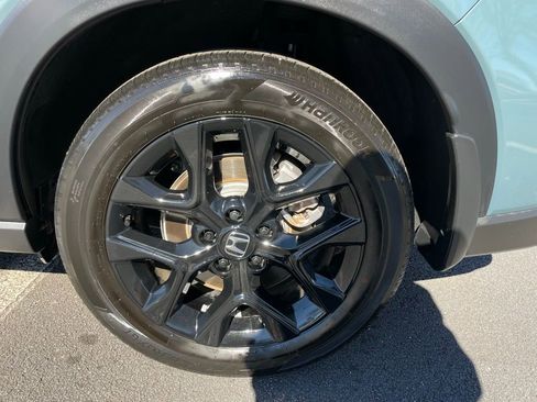 Certified 2025 Honda HR-V Sport image 42