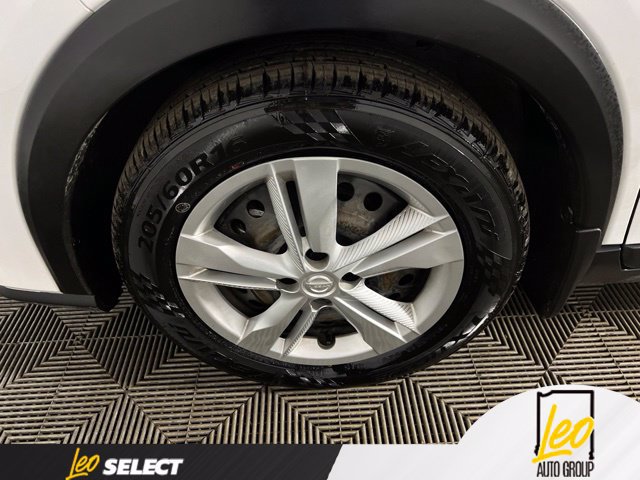 Used 2023 Nissan Kicks S FWD image 27