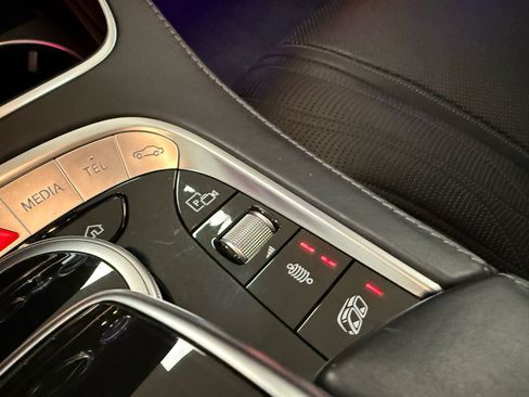 Used 2018 Mercedes-Benz S 63 AMG S 4MATIC Sedan image 35