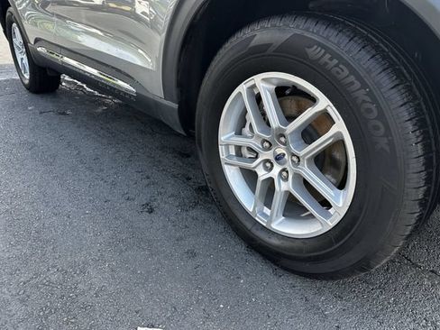 Certified 2025 Ford Explorer Active AWD/4WD image 11