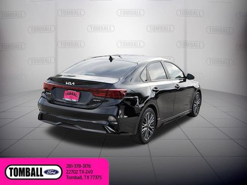 Used 2024 Kia Forte GT-Line w/ GT-Line Premium Package FWD image 8