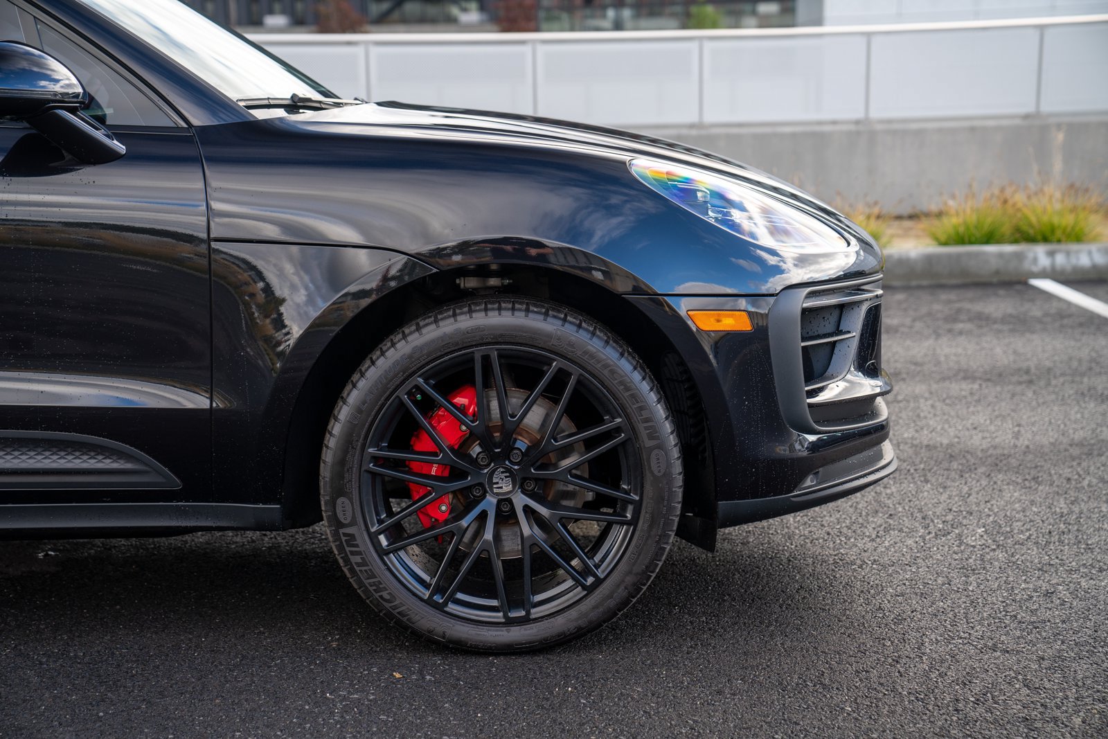 Certified 2023 Porsche Macan S AWD/4WD image 9