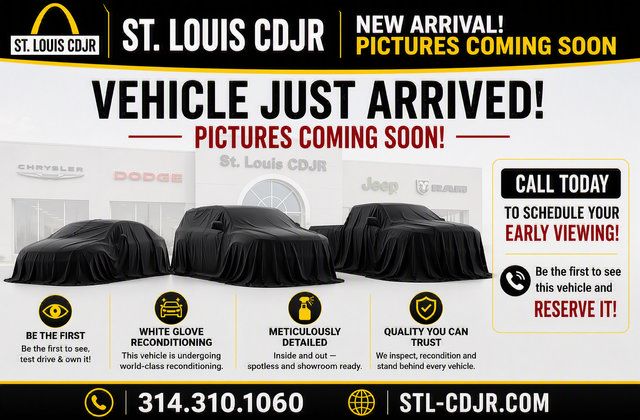 Used 2025 Toyota Corolla LE FWD image 1