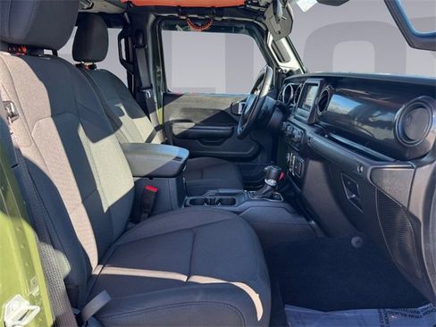 Used 2022 Jeep Gladiator Sport image 17