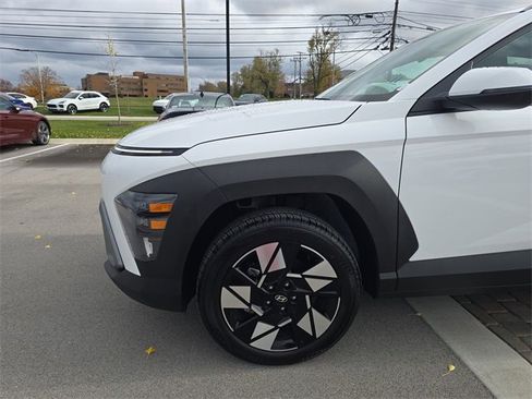 Certified 2025 Hyundai Kona SEL image 10