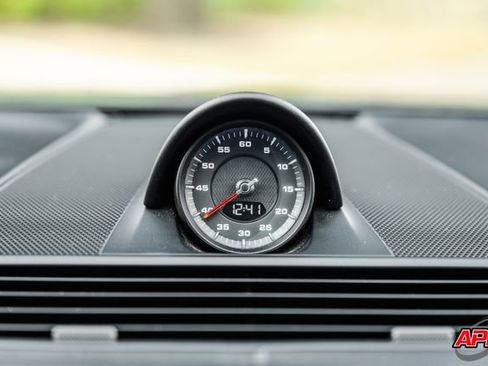 Used 2018 Porsche Panamera 4S image 16