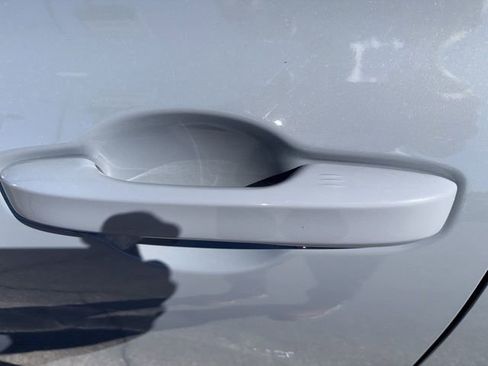 Used 2025 Honda HR-V Sport image 26