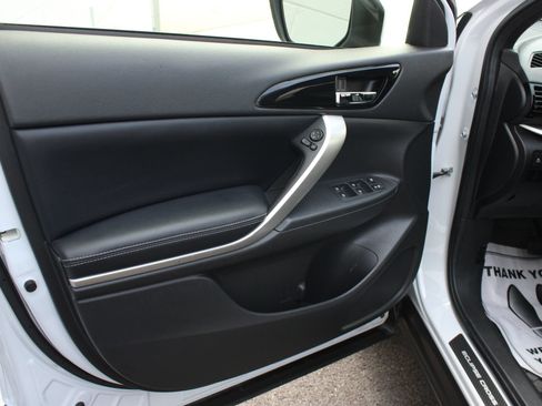Used 2024 Mitsubishi Eclipse Cross SEL AWD/4WD image 12