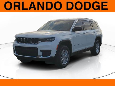 New 2025 Jeep Grand Cherokee L Laredo image 2