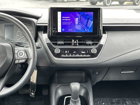 Used 2024 Toyota Corolla LE image 29
