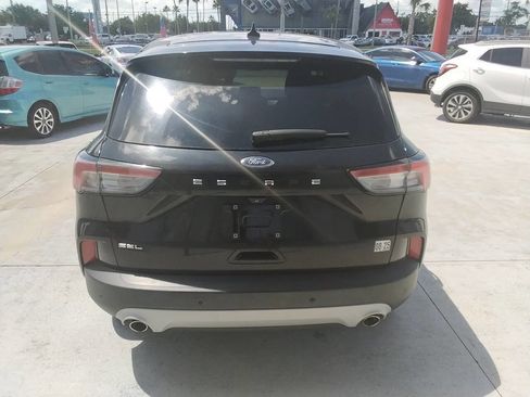 Used 2022 Ford Escape SEL image 4