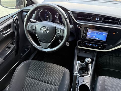 Used 2017 Toyota Corolla iM FWD image 18