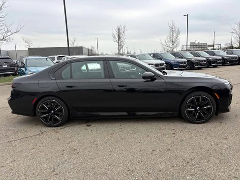 Used 2026 BMW i7 xDrive60 w/ Executive Package AWD/4WD image 4