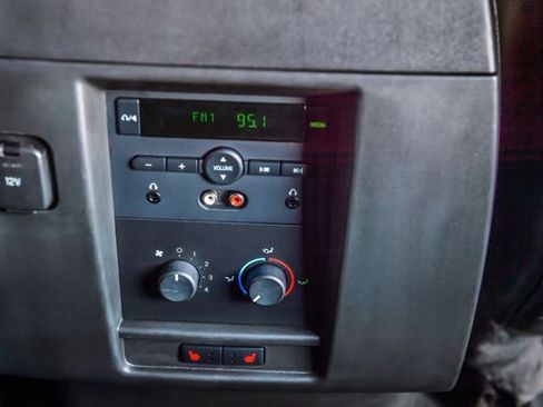 Used 2013 Ford Expedition EL Limited image 40