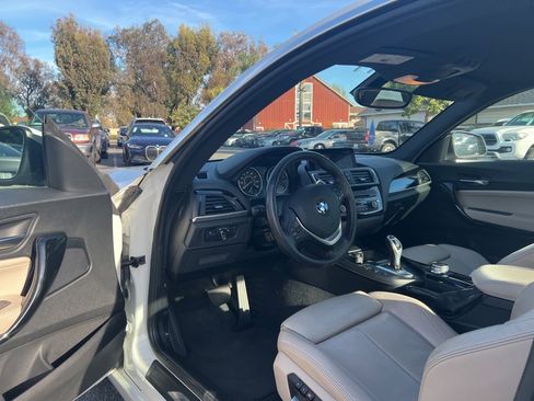Used 2017 BMW 230i Coupe image 10