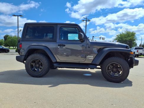 Certified 2020 Jeep Wrangler Sport AWD/4WD image 32