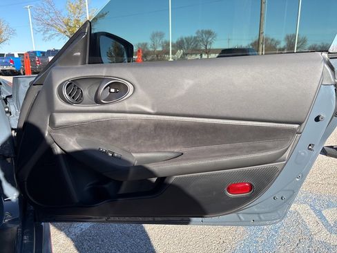 Used 2024 Nissan Z NISMO w/ Floor Mat Package image 39