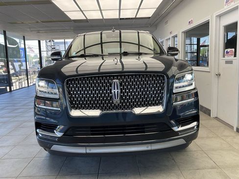 Used 2021 Lincoln Navigator Reserve w/ Luxury Package AWD/4WD image 2