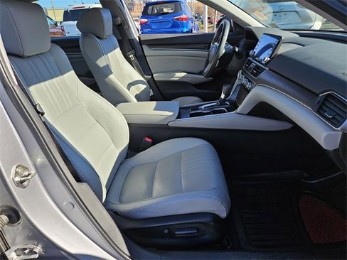 Used 2019 Honda Accord EX-L image 16