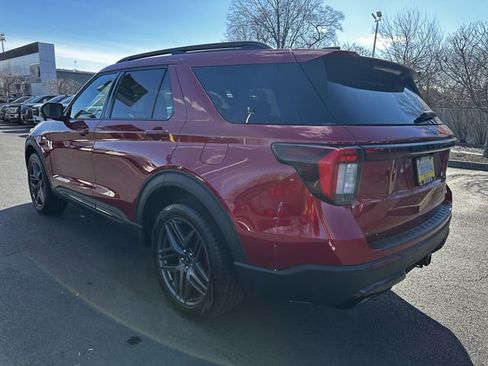 Certified 2025 Ford Explorer ST-Line w/ ST-Line Street Pack image 6