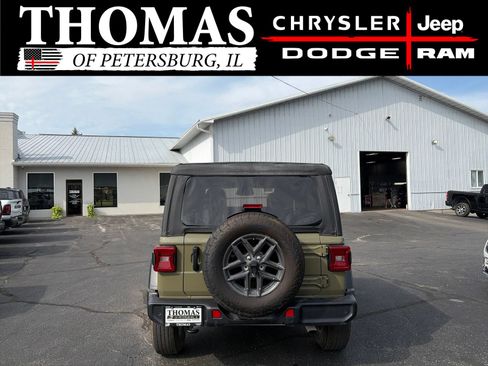 Used 2025 Jeep Wrangler Unlimited Sport AWD/4WD image 6