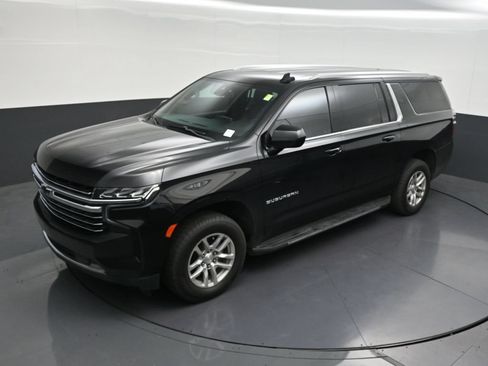 Used 2021 Chevrolet Suburban LT RWD image 17