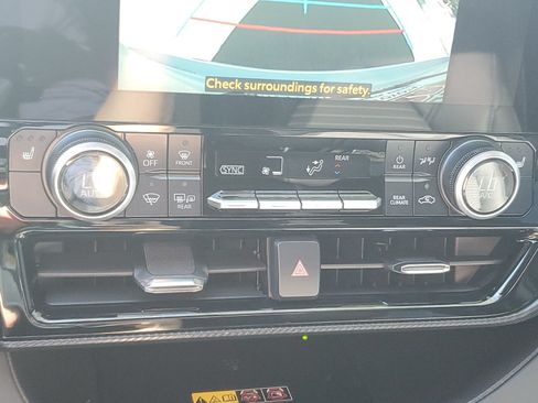 Certified 2026 Toyota Highlander XSE AWD/4WD image 29