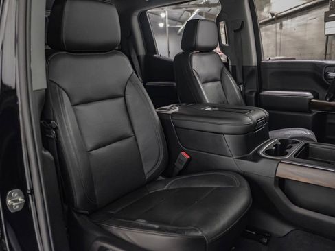 Used 2019 GMC Sierra 1500 SLT image 32