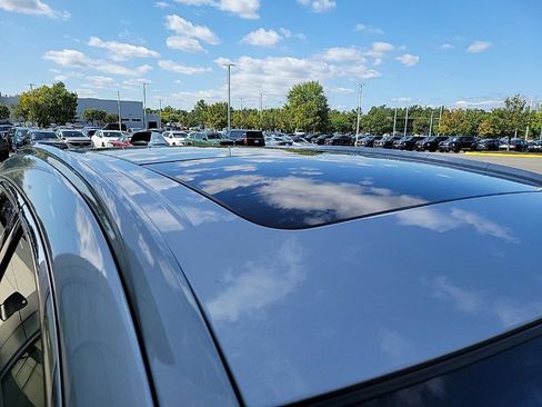 Used 2020 Nissan Murano SL w/ Moonroof Package AWD/4WD image 10