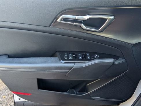 Used 2024 Kia Sportage EX image 38