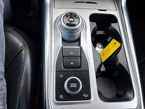 Used 2021 Ford Explorer XLT w/ Equipment Group 202A image 30