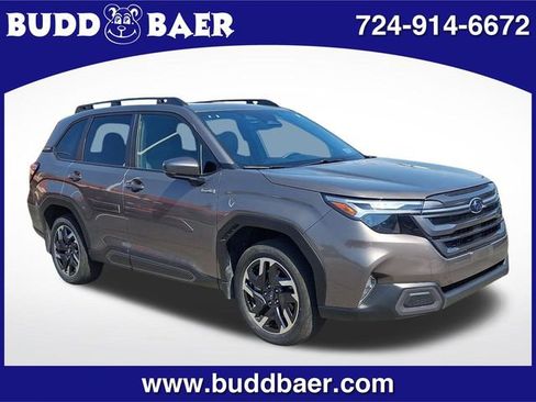 Used 2025 Subaru Forester Limited AWD/4WD image 1