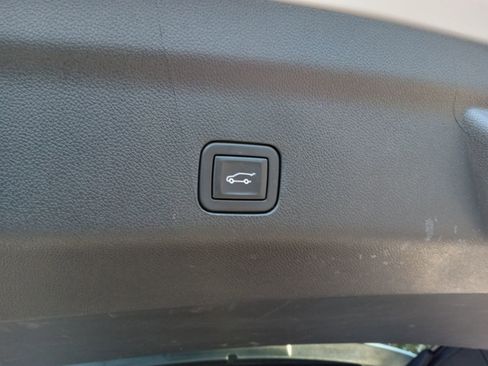 Certified 2024 Cadillac Escalade Sport image 28