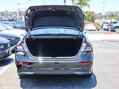 Certified 2024 Honda Accord EX image 25