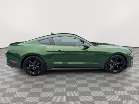 Used 2022 Ford Mustang Coupe w/ Black Accent Package RWD image 6