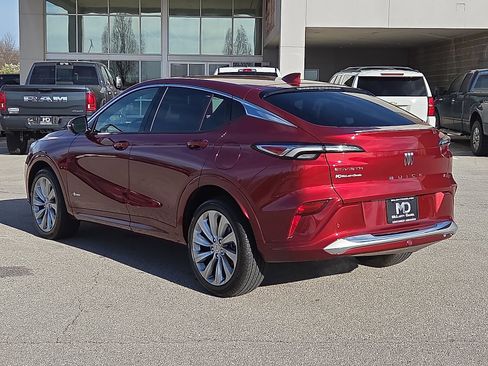 Used 2025 Buick Envista Avenir image 4
