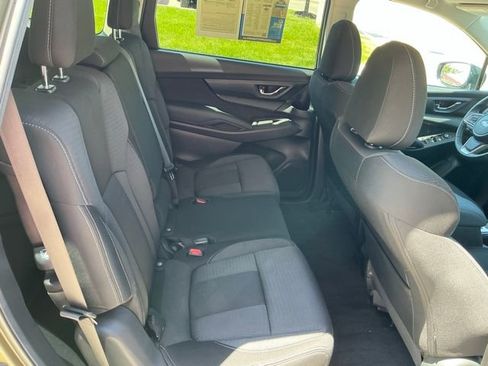 Used 2025 Subaru Ascent Premium AWD/4WD image 17