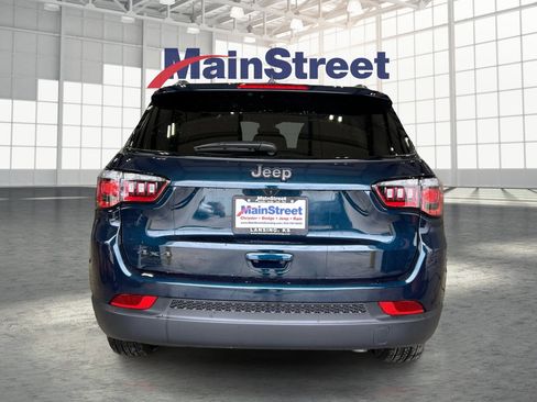 New 2026 Jeep Compass Latitude AWD/4WD image 4