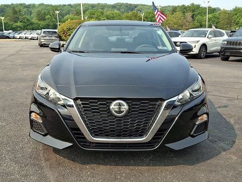 Used 2020 Nissan Altima 2.5 S FWD image 2
