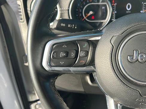 Used 2022 Jeep Gladiator Overland w/ Popular Equipment Package AWD/4WD image 36