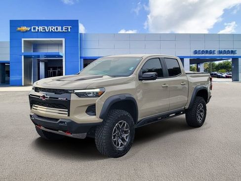Certified 2024 Chevrolet Colorado ZR2 w/ Technology Package AWD/4WD image 2