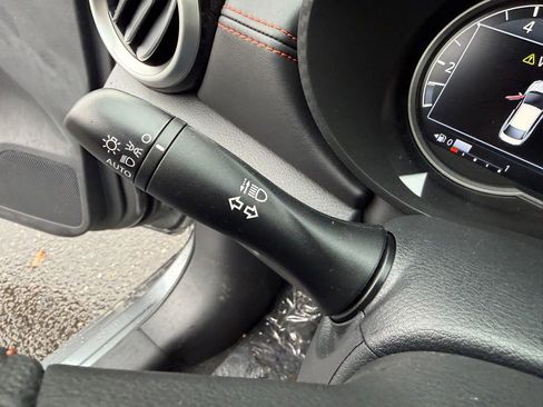 New 2025 Nissan Versa SR w/ Trunk Package image 21