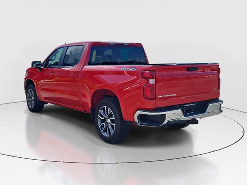 Used 2023 Chevrolet Silverado 1500 LT AWD/4WD image 3