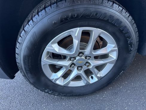 Used 2019 Chevrolet Traverse LT w/ LPO, Floor Liner Package AWD/4WD image 13