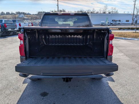 Used 2023 Chevrolet Silverado 1500 LT image 13